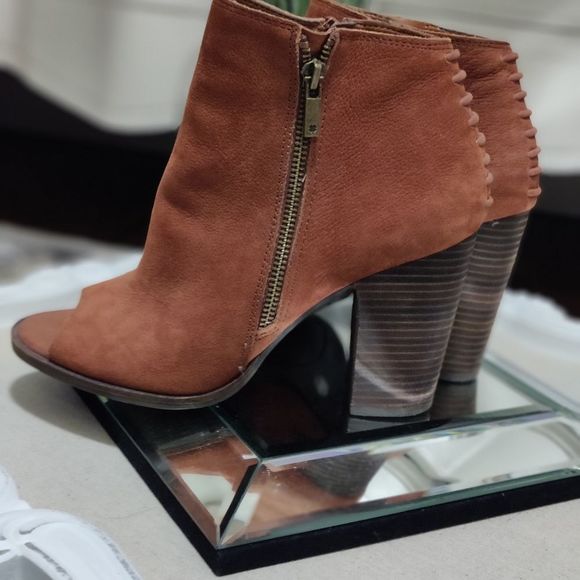 Lucky Brand Brown Ankle Booties - Picture 10 of 16